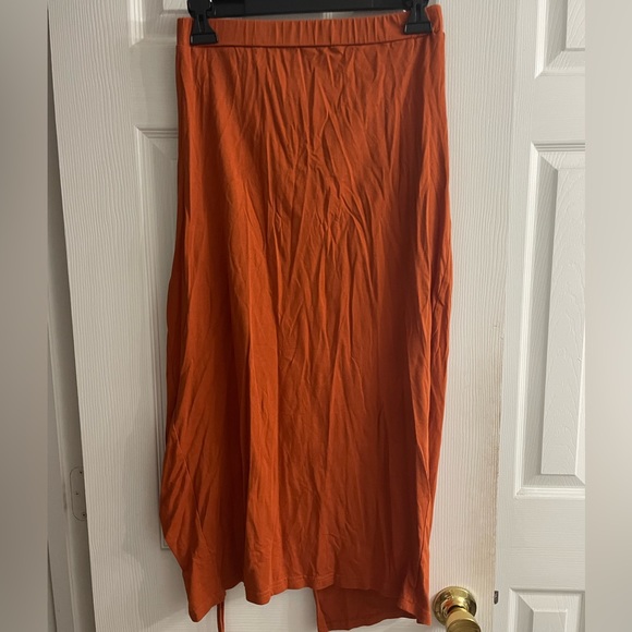 Midi skirt with Side Ruched Drawstring Slit - Picture 4 of 6